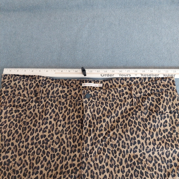 Levi’s 720 High Rise Super Skinny Jeans Leopard Print Plus Size 24W - Picture 8 of 10